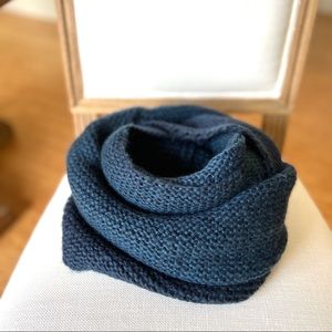 Infinity scarf